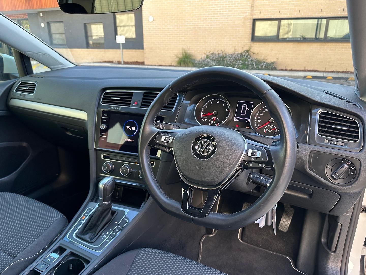Volkswagen Golf image 3