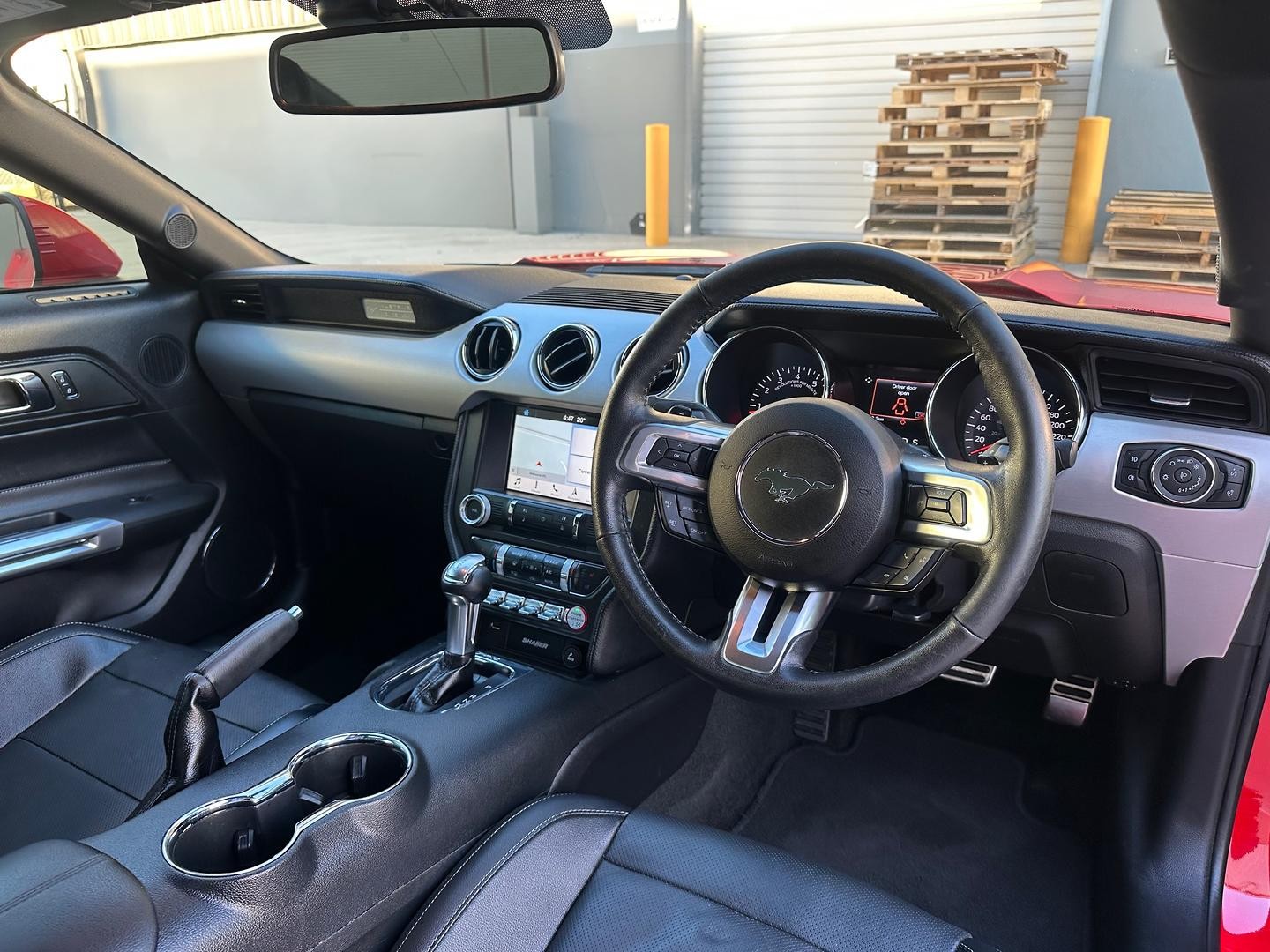 Ford Mustang image 3
