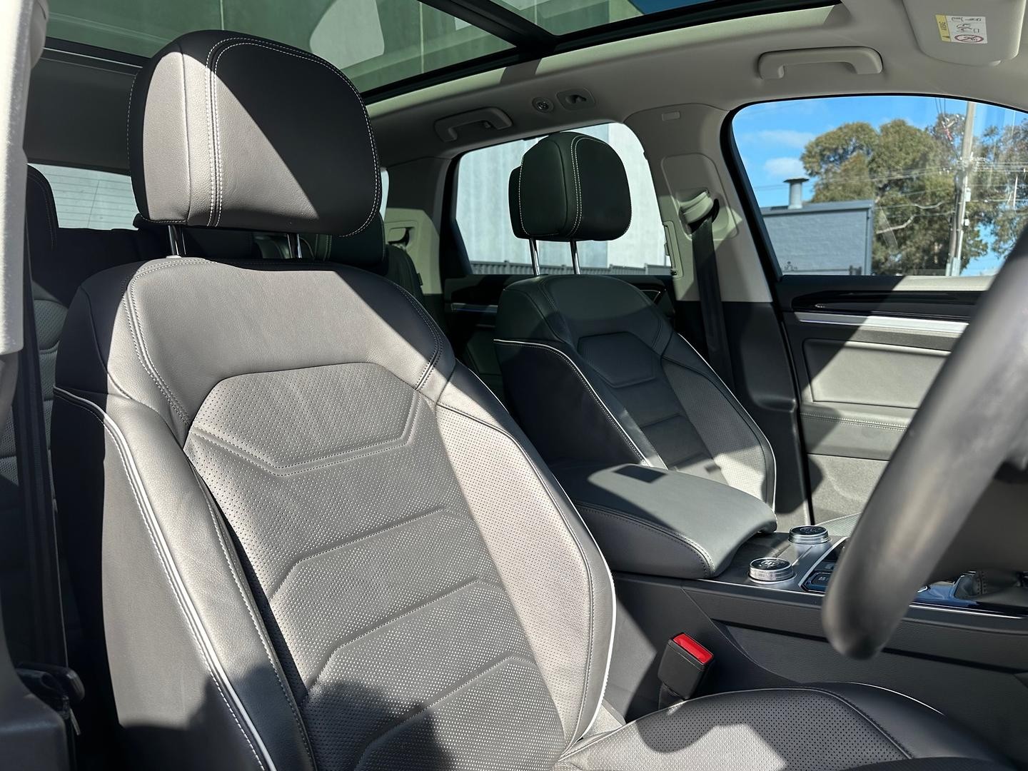 Volkswagen Touareg image 4