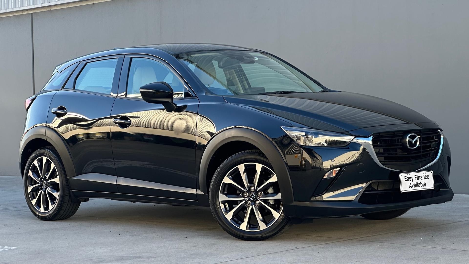 Mazda Cx-3 image 1