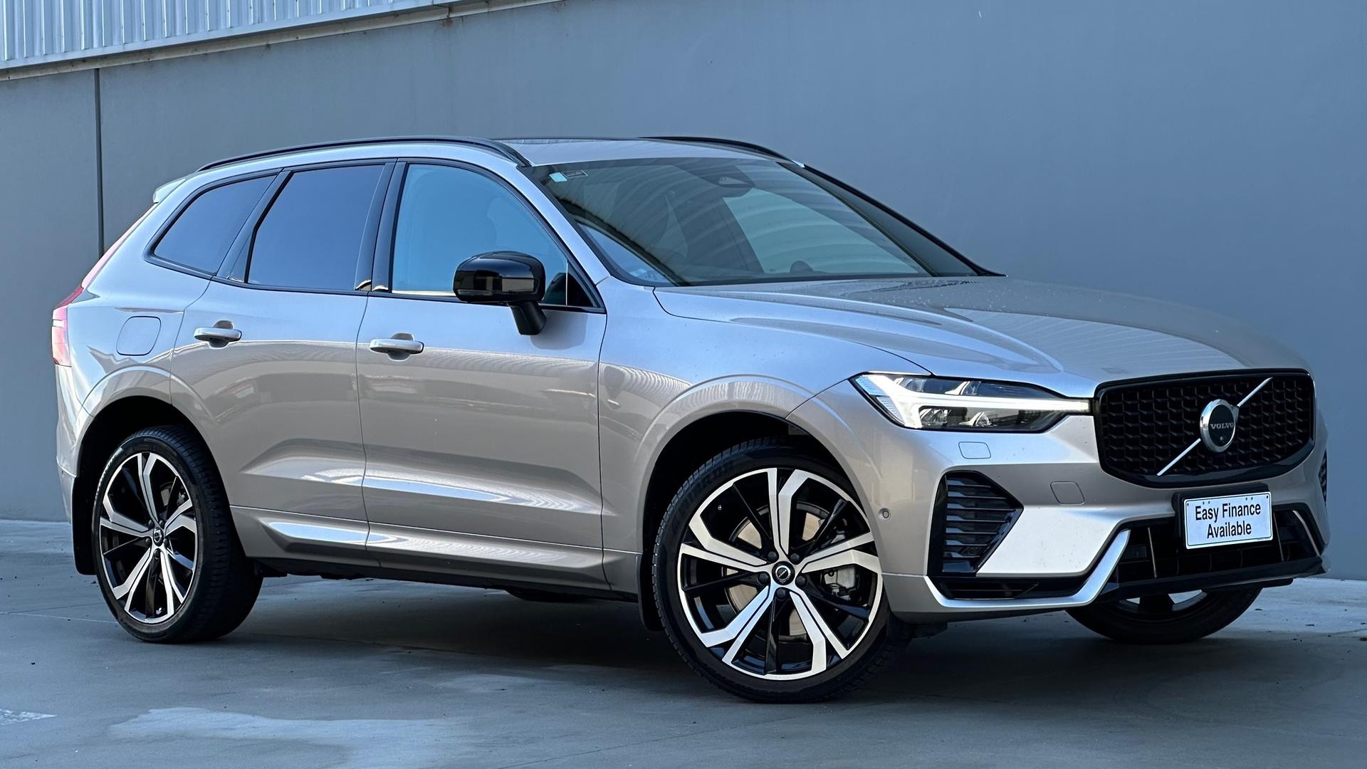 Volvo Xc60 image 1