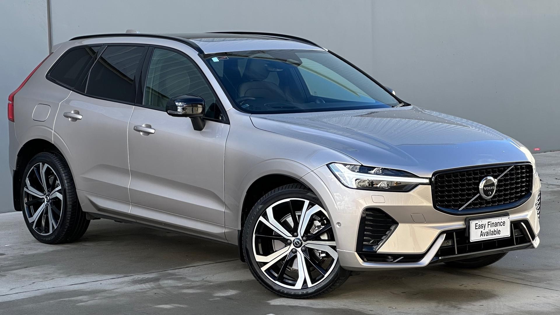 Volvo Xc60 image 1
