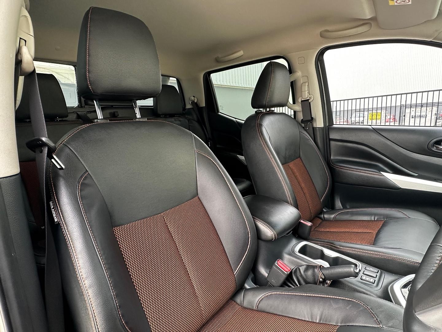 Nissan Navara image 4