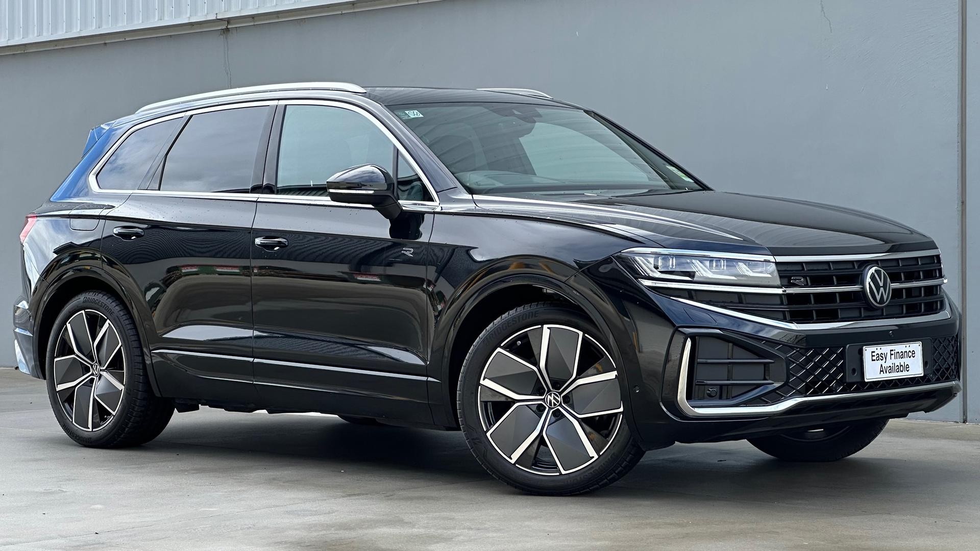 Volkswagen Touareg image 1