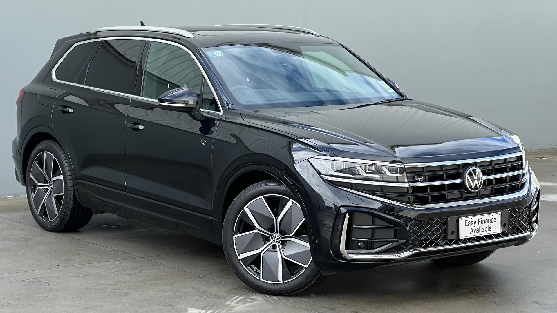 Volkswagen Touareg image 1