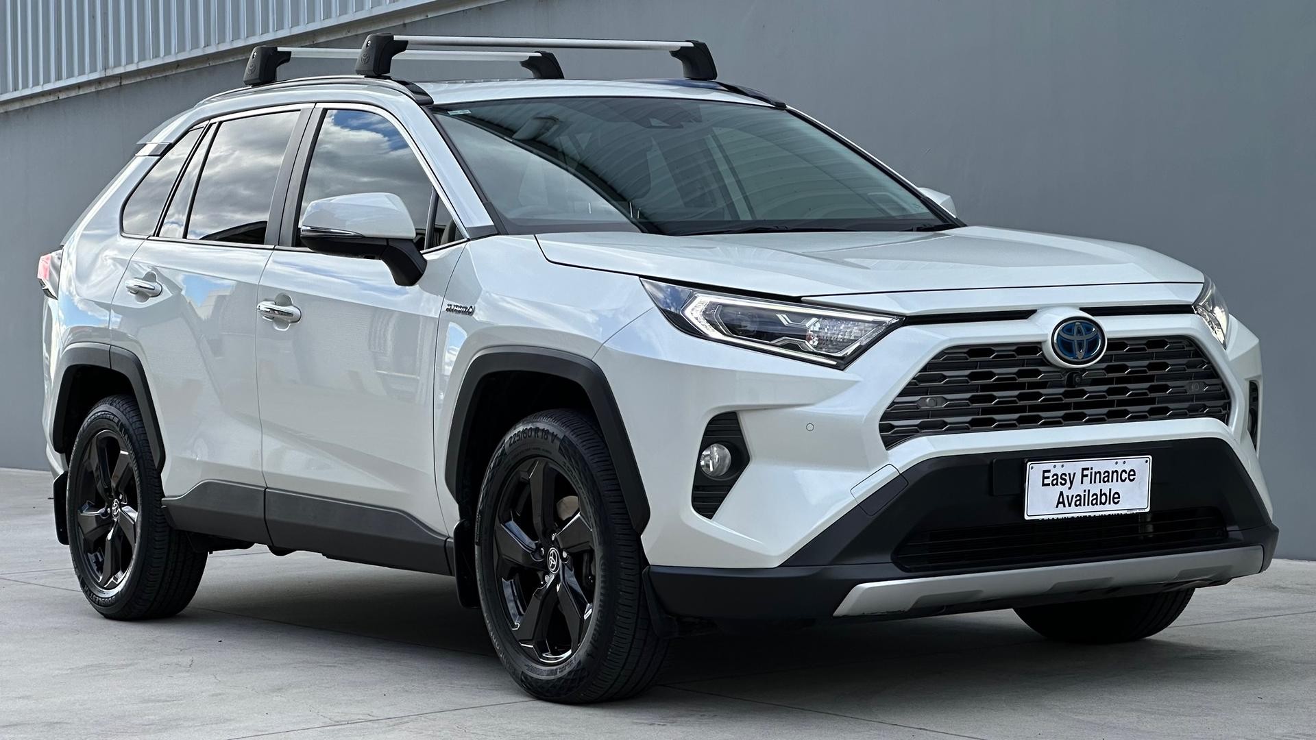 Toyota Rav4 image 2