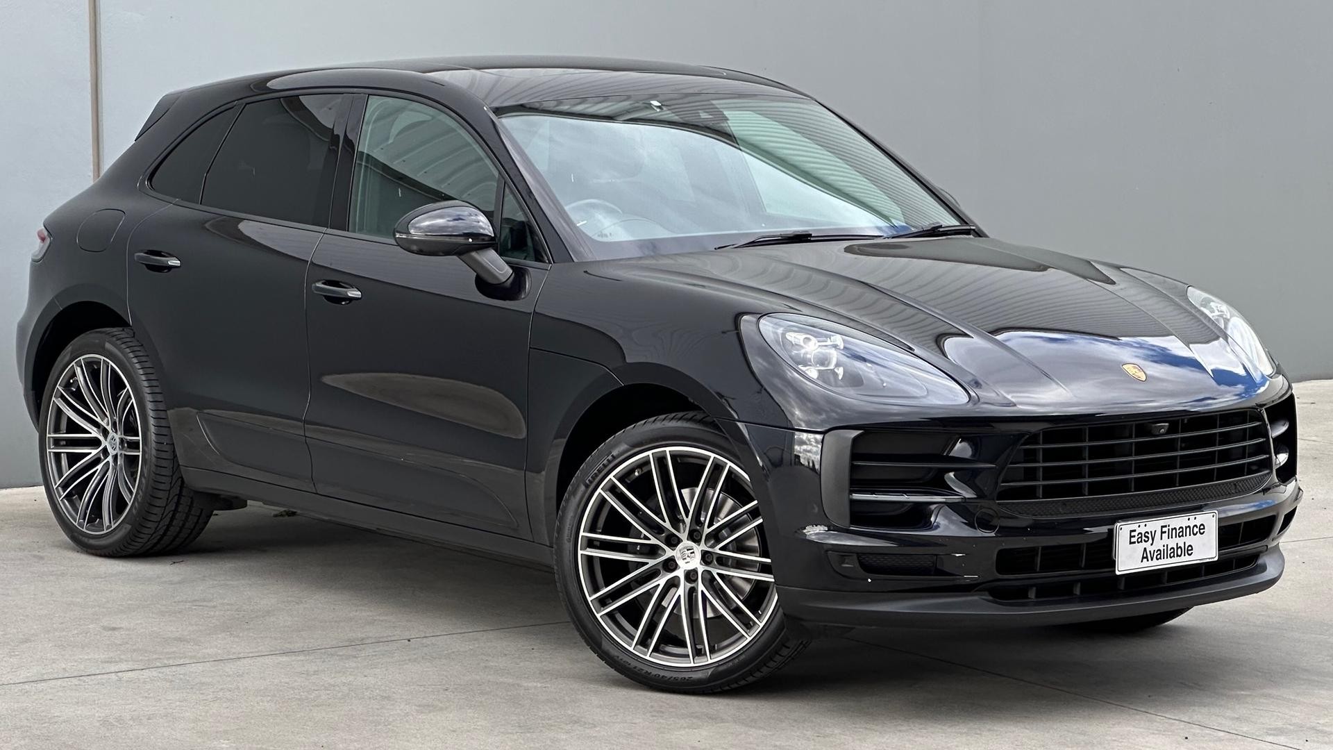 Porsche Macan image 1