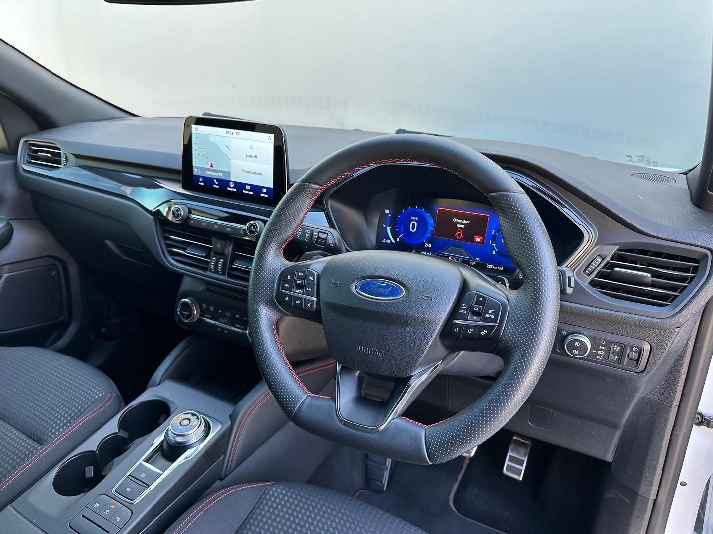 Ford Escape image 4