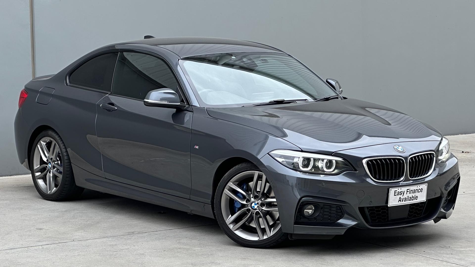 BMW 2 Series image 1