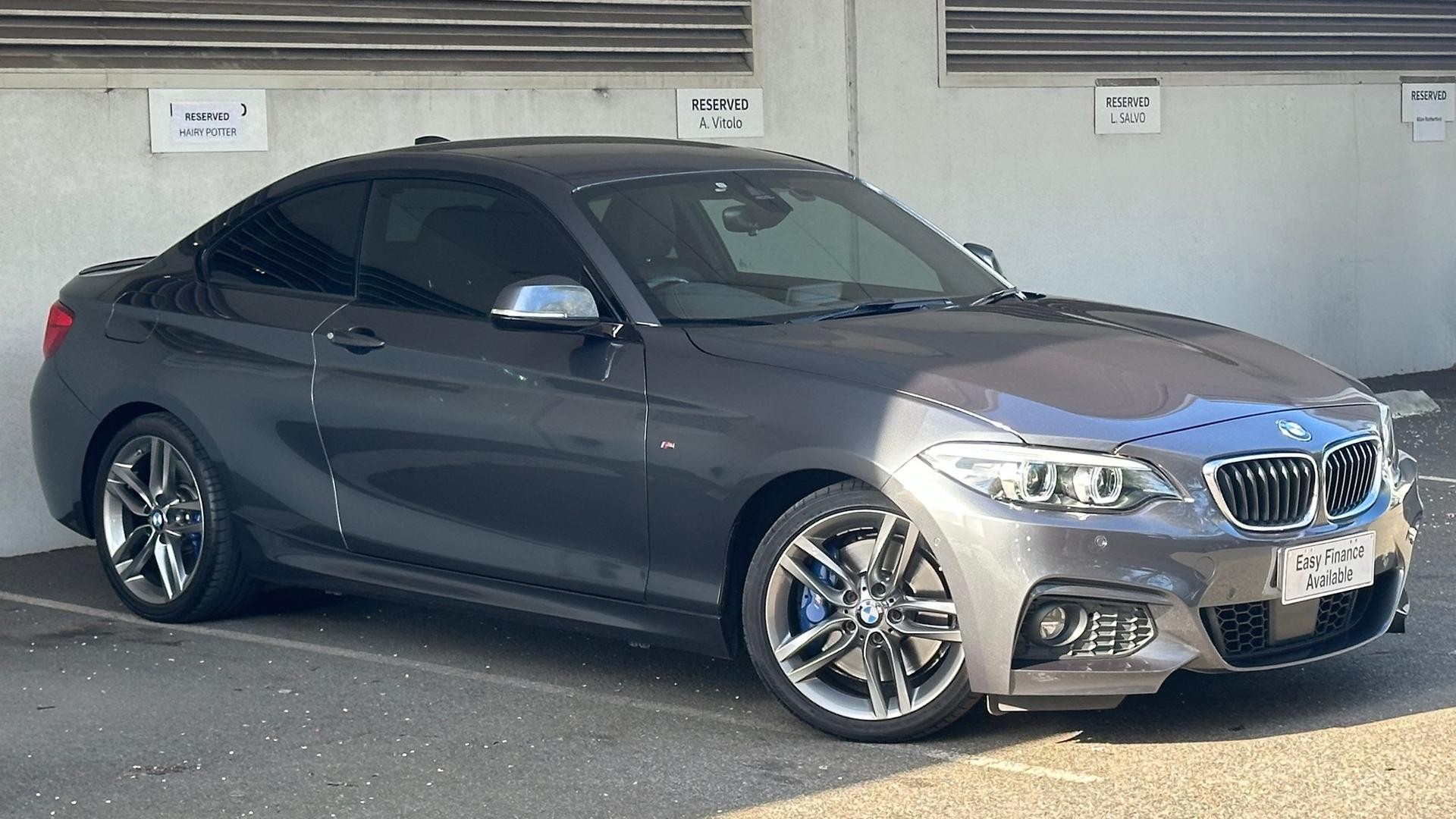 BMW 2 Series image 1