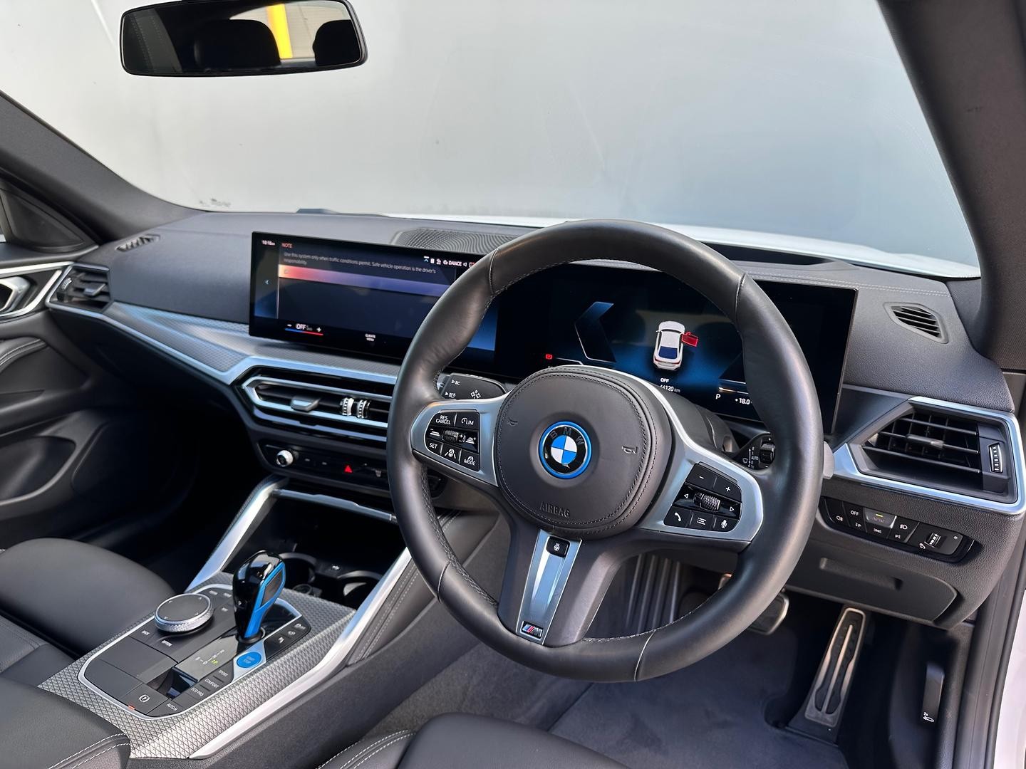 BMW I4 image 4