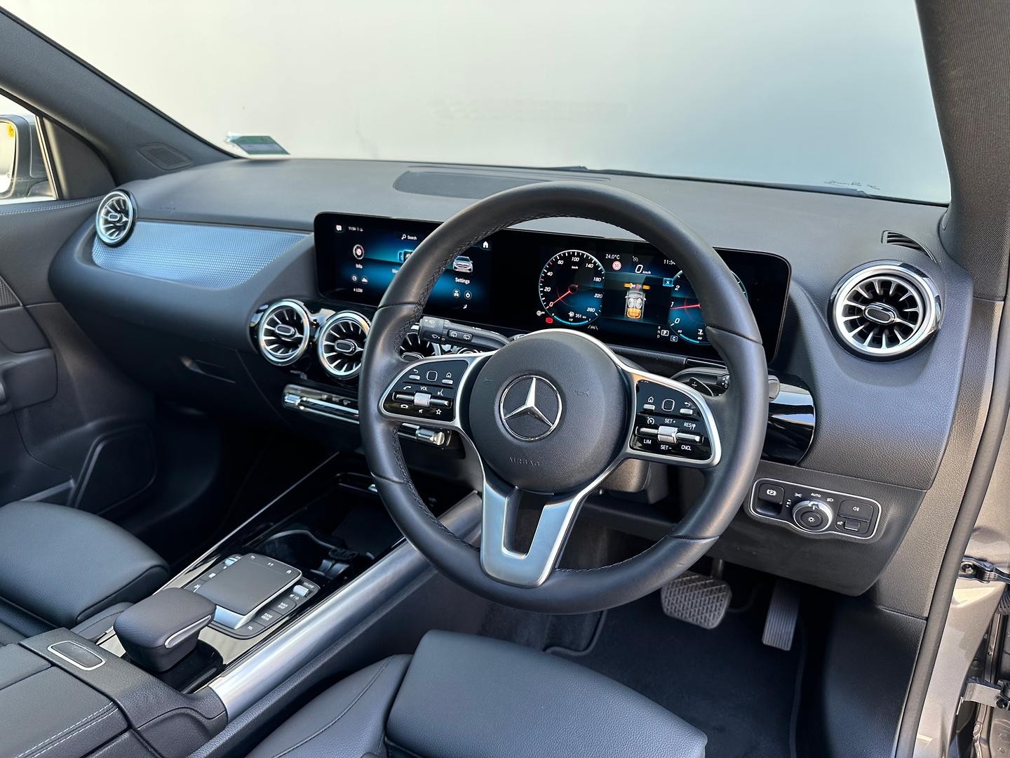 Mercedes Benz Gla-class image 4