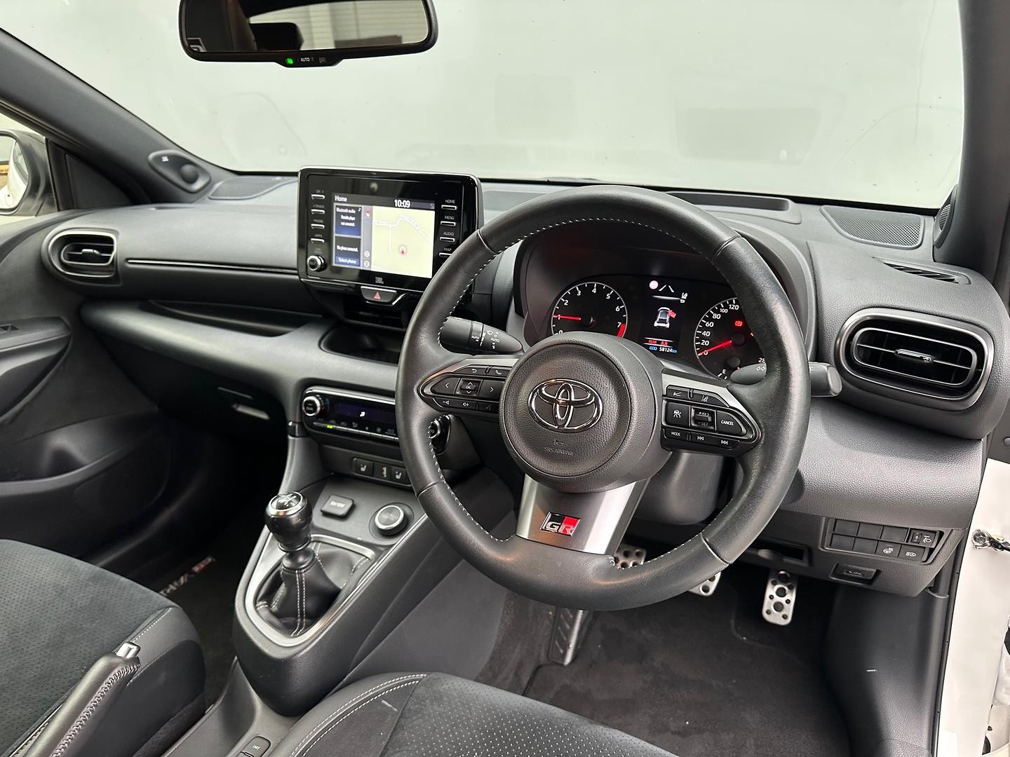 Toyota Yaris image 4