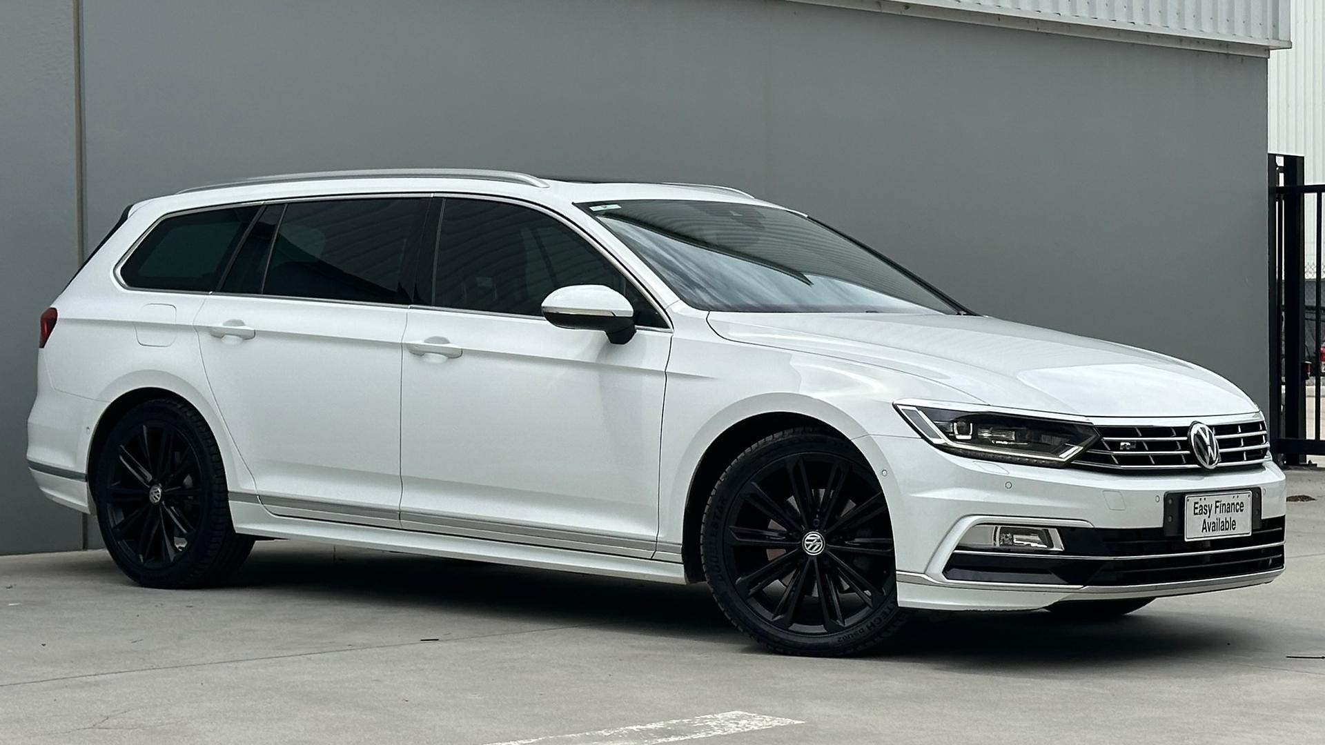 Volkswagen Passat image 3