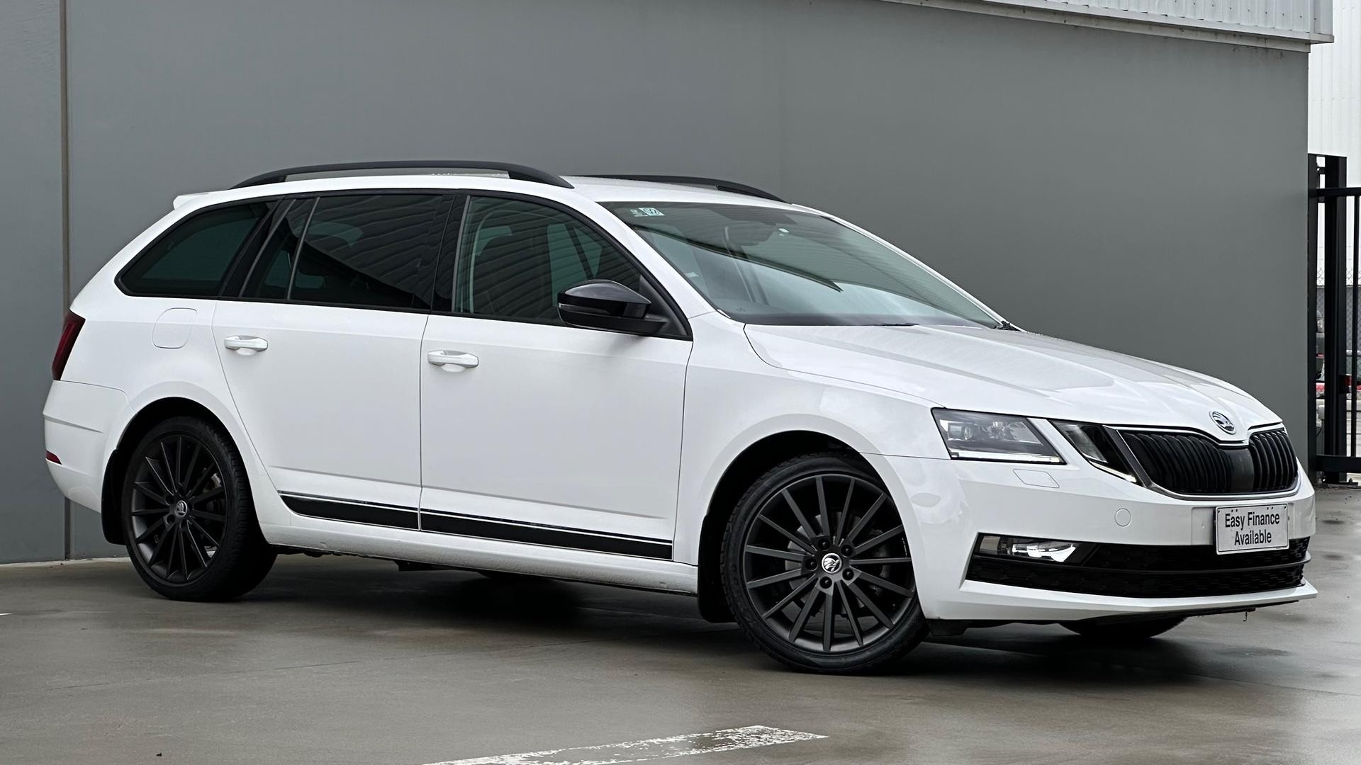 Skoda Octavia image 3