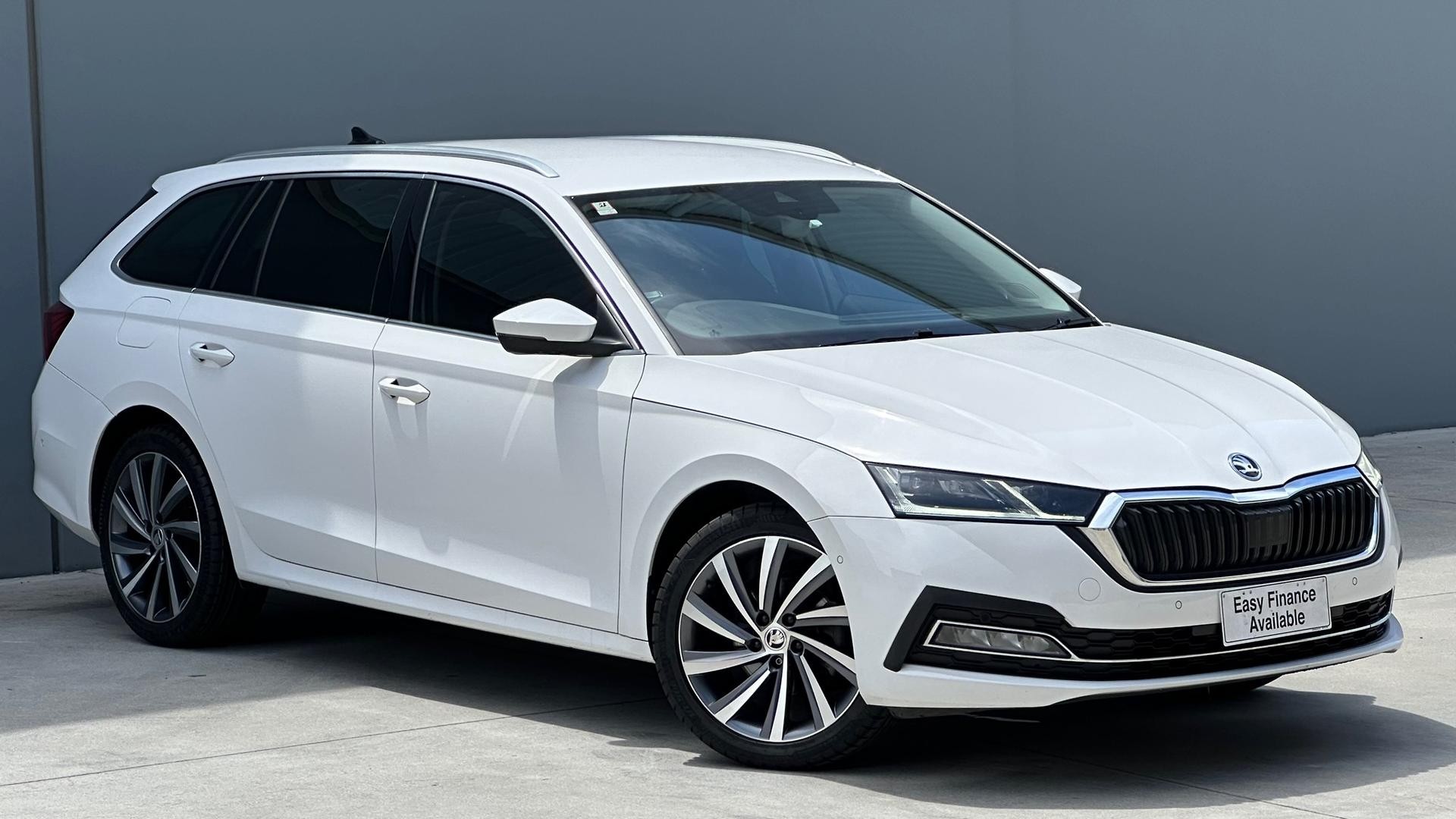 Skoda Octavia image 1