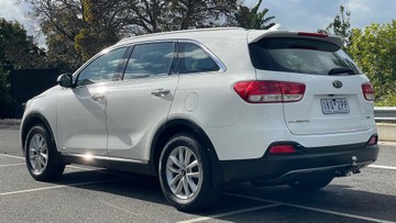 https://dvg-vehicle-assets.s3.amazonaws.com/W011997/dk0hubflfzvahzcsmwd6jgq7u.jpg