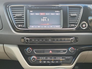 https://dvg-vehicle-assets.s3.amazonaws.com/W012037/8ccqk8s5sfazyx9pnd41miprc.jpg