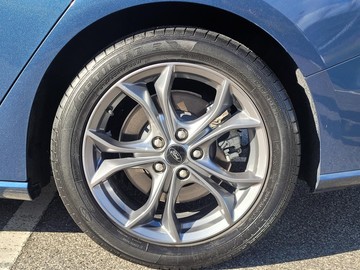https://dvg-vehicle-assets.s3.amazonaws.com/W012143/9xsmkhqhalg8vmso603euq4hs.jpg