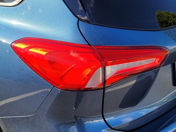 https://dvg-vehicle-assets.s3.amazonaws.com/W012143/b8p4mzmnar7jw5dbuuw3n8su4.jpg