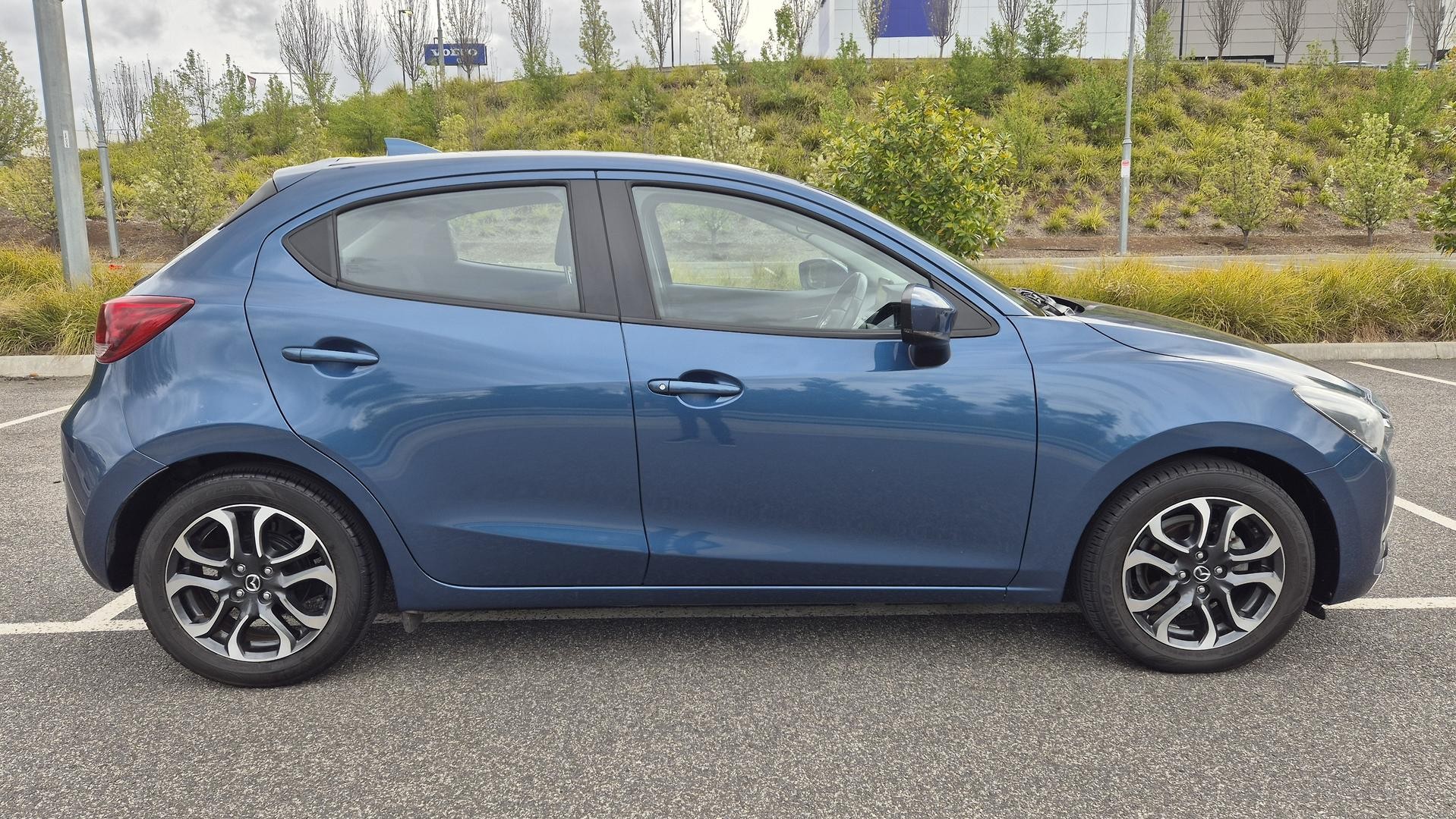 Mazda 2 image 4