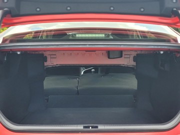 https://dvg-vehicle-assets.s3.amazonaws.com/W012273/52w0j3a2q1g7amxfua4kiaul8.jpg