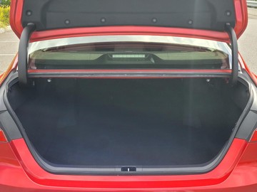 https://dvg-vehicle-assets.s3.amazonaws.com/W012273/d13jpcs97ledinaskz2l0sds1.jpg