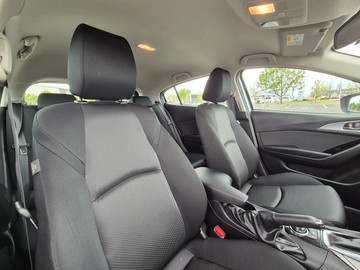https://dvg-vehicle-assets.s3.amazonaws.com/W012309/30liils2od3u5ph1nebx4qsc2.jpg