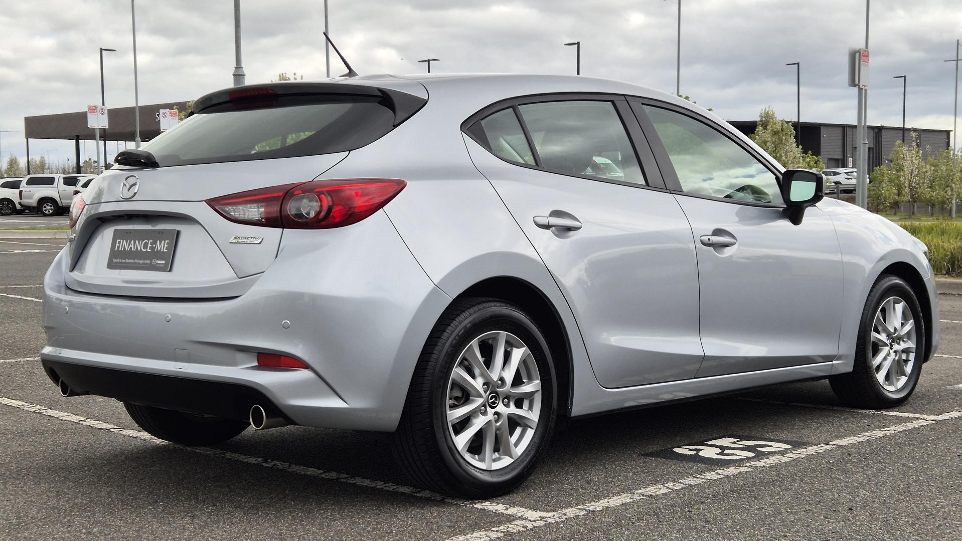 Mazda 3 image 4