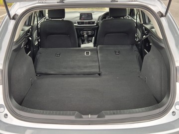 https://dvg-vehicle-assets.s3.amazonaws.com/W012309/b85htjztjd22uzku5gfzprn87.jpg