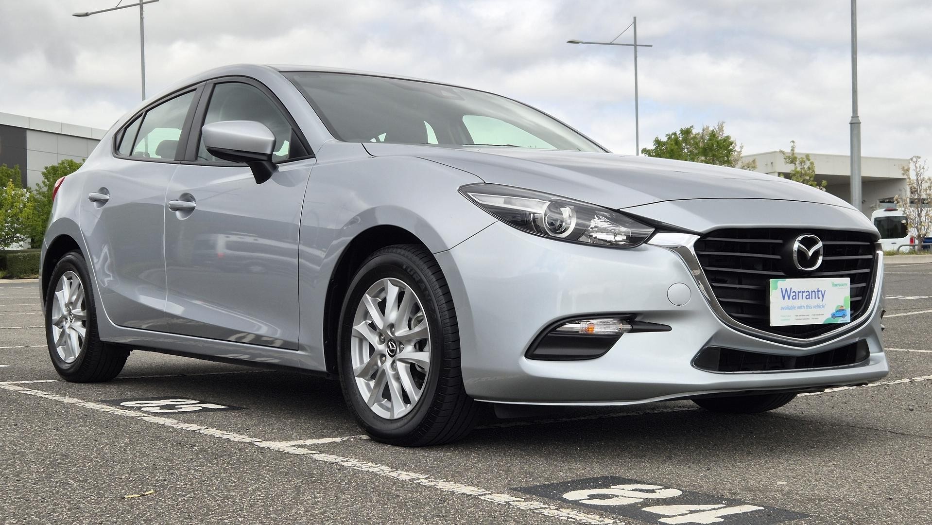 Mazda 3 image 2