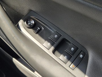 https://dvg-vehicle-assets.s3.amazonaws.com/W012310/1n8du2e5xxhxllu918kpm6moi.jpg