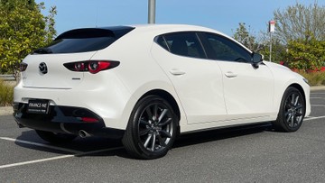https://dvg-vehicle-assets.s3.amazonaws.com/W012315/e1k6l7vdt8m7mu5cl51hkt5bj.jpg
