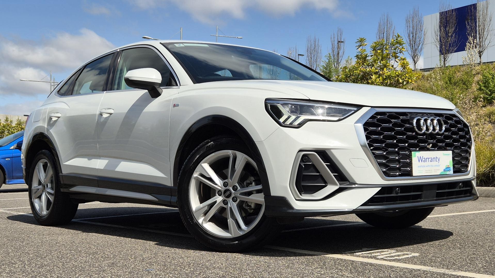 Audi Q3 image 1