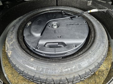 https://dvg-vehicle-assets.s3.amazonaws.com/W012327/bjyruynwb1rbbiikuz0m9x9bo.jpg