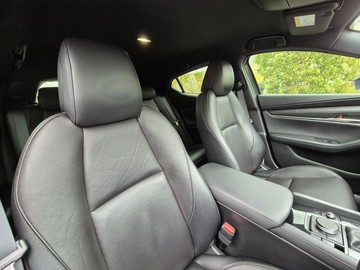 https://dvg-vehicle-assets.s3.amazonaws.com/W012327/cwsrc3eurgr78yuxy2fhau5o0.jpg