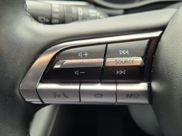 https://dvg-vehicle-assets.s3.amazonaws.com/W012327/dofafgsfwg0hj4chlrflyvhq0.jpg