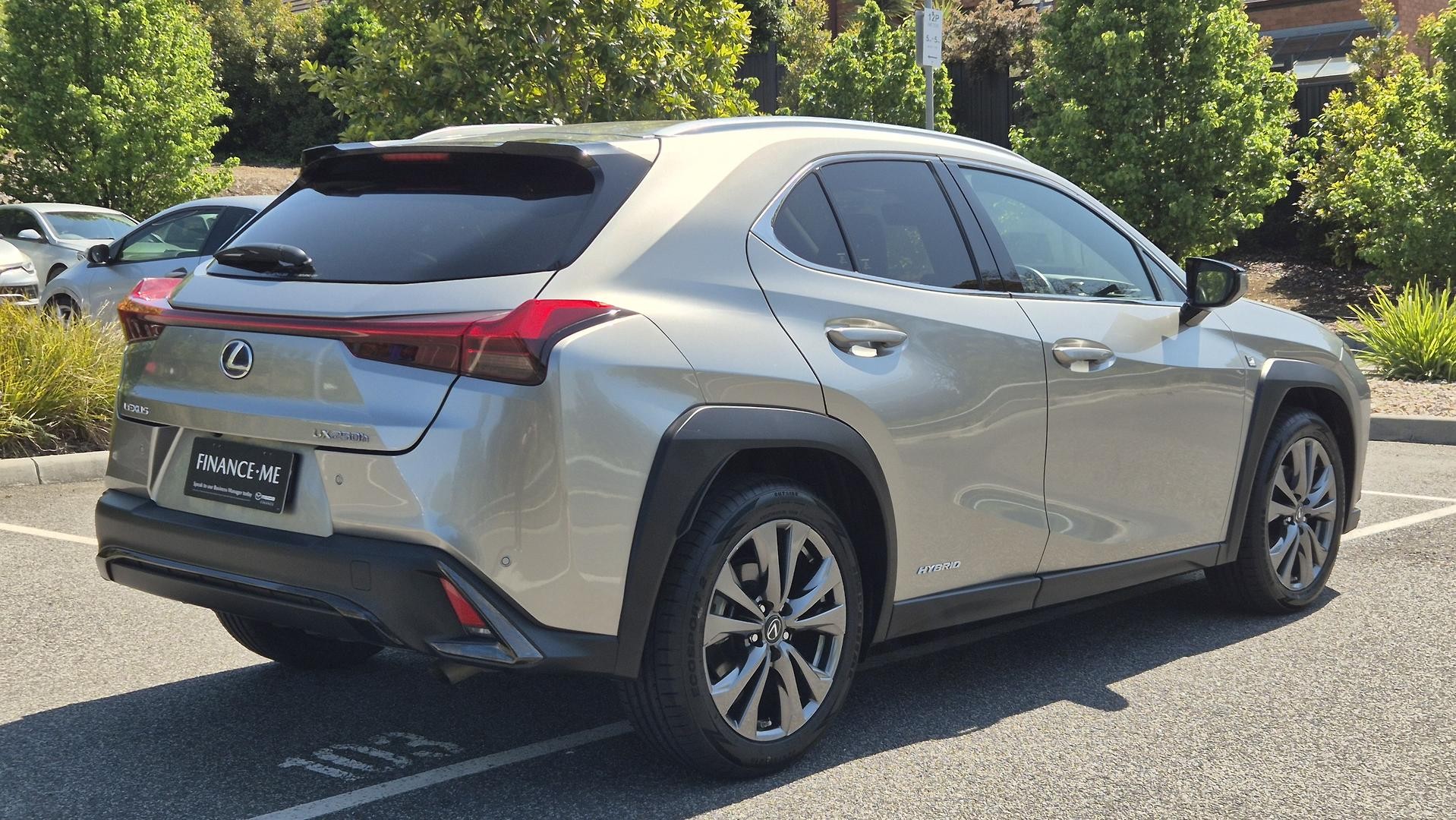 Lexus Ux image 4