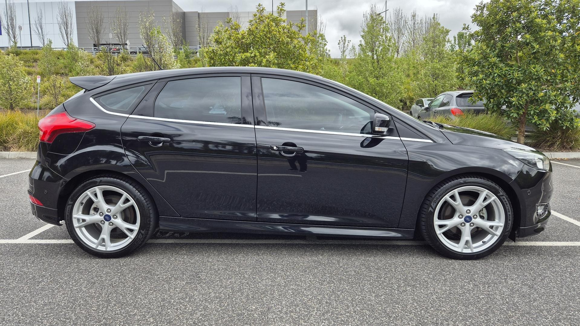 Ford Focus image 3