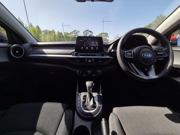 https://dvg-vehicle-assets.s3.amazonaws.com/W012388/3si437v3ij5vpccsjeggr1zbk.jpg