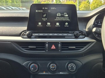 https://dvg-vehicle-assets.s3.amazonaws.com/W012388/3yf3b0gzsxhlu5c9u0q9q4psn.jpg