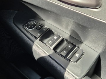 https://dvg-vehicle-assets.s3.amazonaws.com/W012388/9vheizs5usf25bhmz6mrp7p3p.jpg