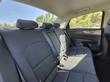 https://dvg-vehicle-assets.s3.amazonaws.com/W012388/ezsbqh7zss50nnpw005kz3vf7.jpg