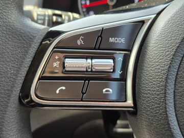https://dvg-vehicle-assets.s3.amazonaws.com/W012388/t316ne7kuh1aul2hv1a44ae8.jpg