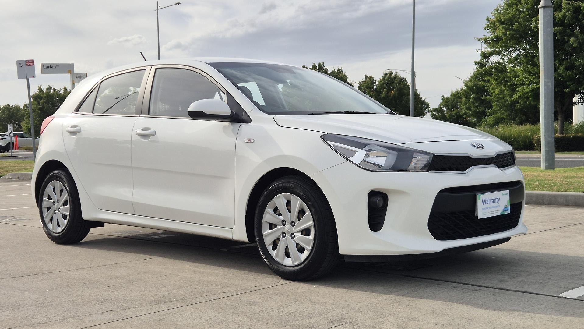 Kia Rio image 2