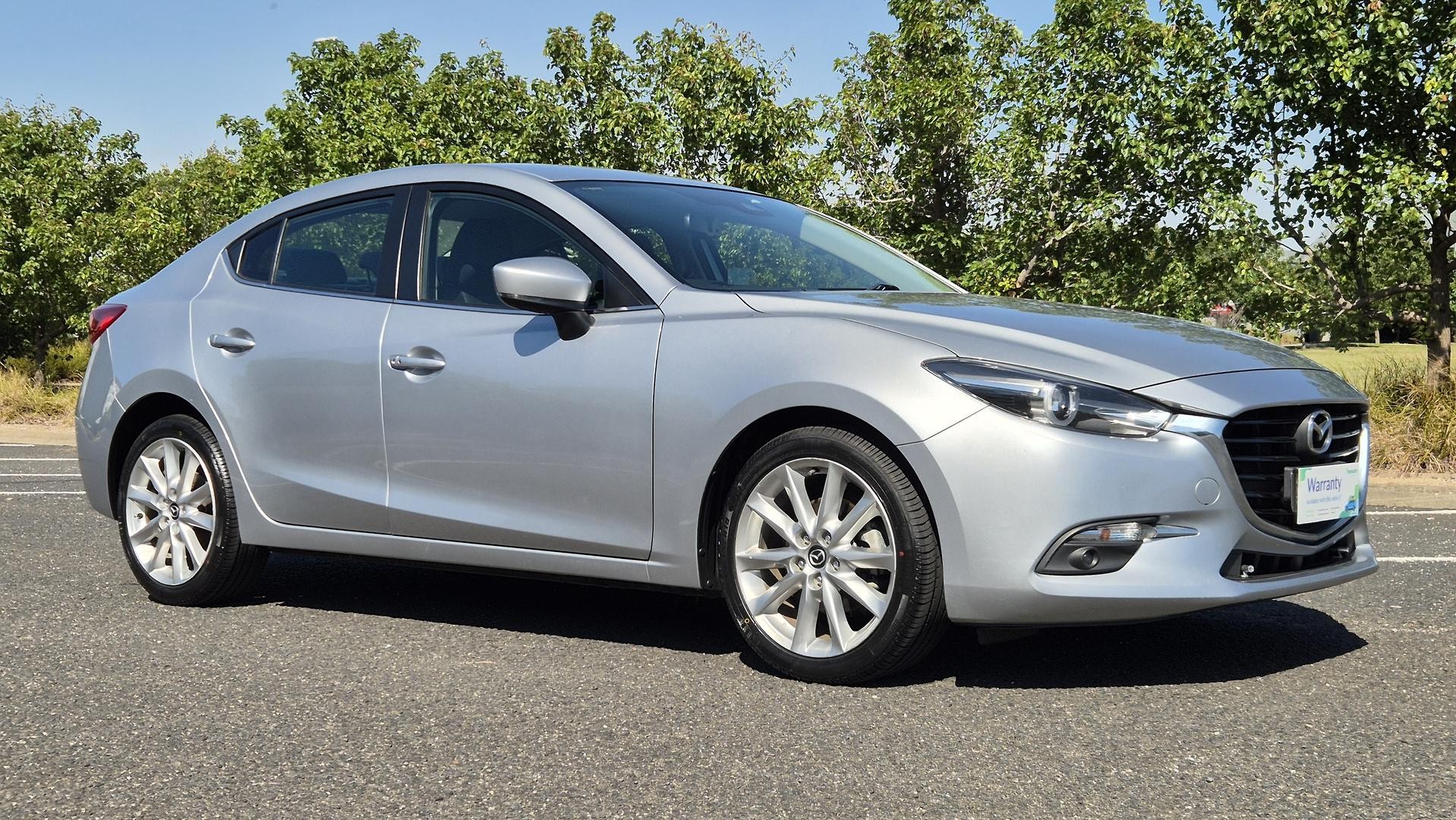 Mazda 3 image 2