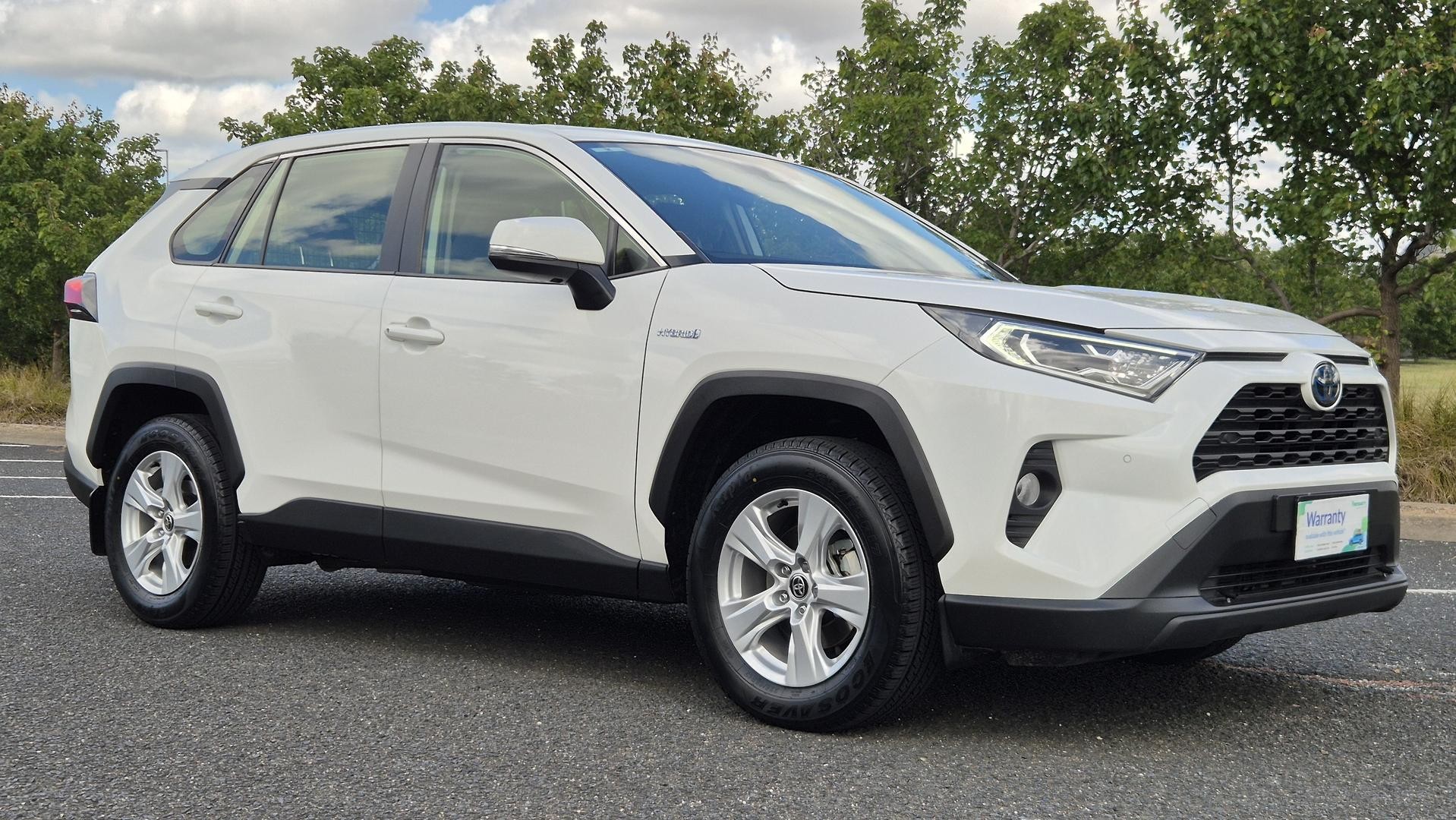 Toyota Rav4 image 2