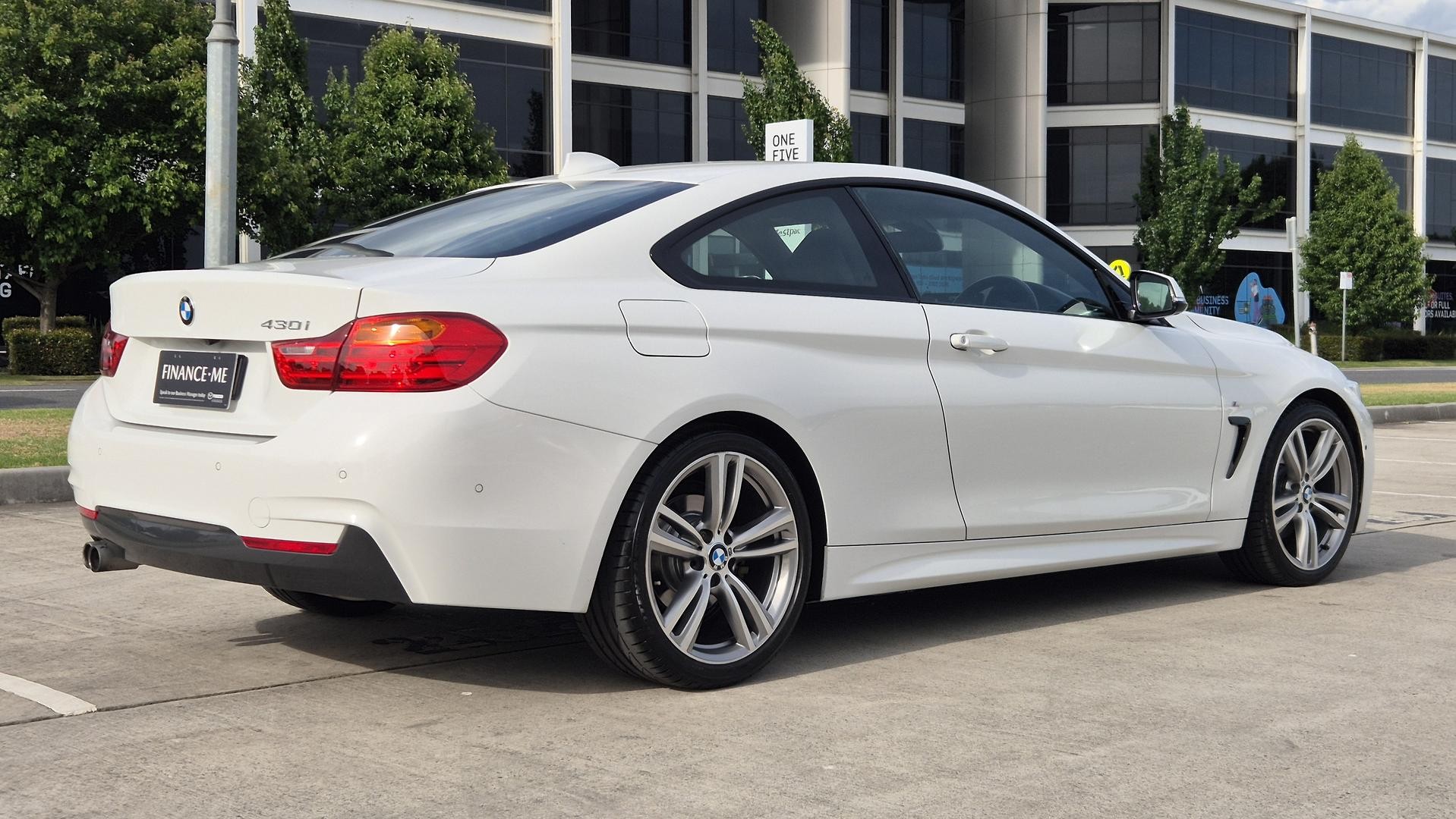 BMW 4 Series image 4