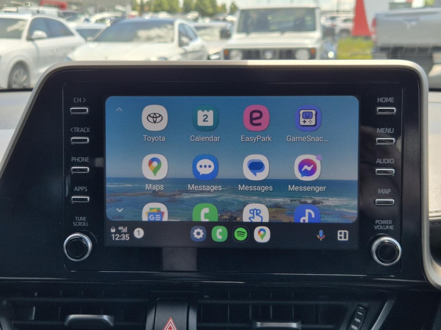 Toyota C-hr image 4