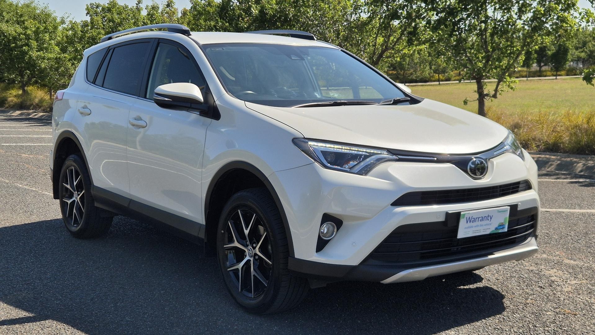 Toyota Rav4 image 2